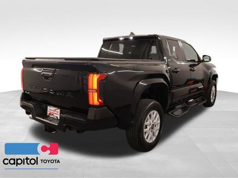 Certified 2024 Toyota Tacoma SR5 AWD/4WD image 3