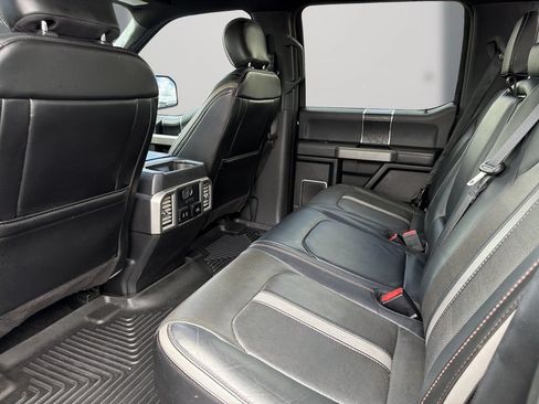 Used 2018 Ford F150 Platinum w/ Equipment Group 701A Luxury AWD/4WD image 13