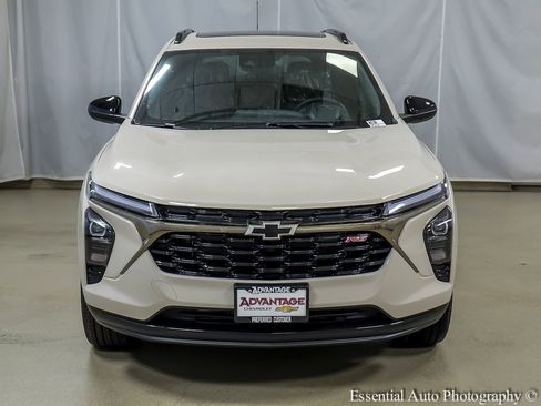 New 2026 Chevrolet Trax RS image 3