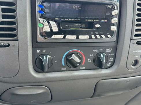 Used 1997 Ford F150 Long Bed image 11