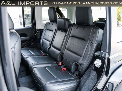 Used 2023 Jeep Wrangler Unlimited Sahara w/ LED Lighting Group AWD/4WD image 54