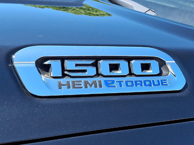 Used 2023 RAM 1500 Laramie AWD/4WD image 31