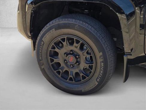 Used 2024 Toyota Tacoma SR5 AWD/4WD image 22