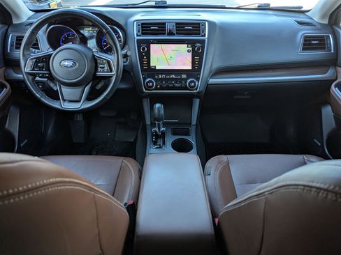 Used 2018 Subaru Outback 3.6R Touring w/ Popular Package #3 image 17