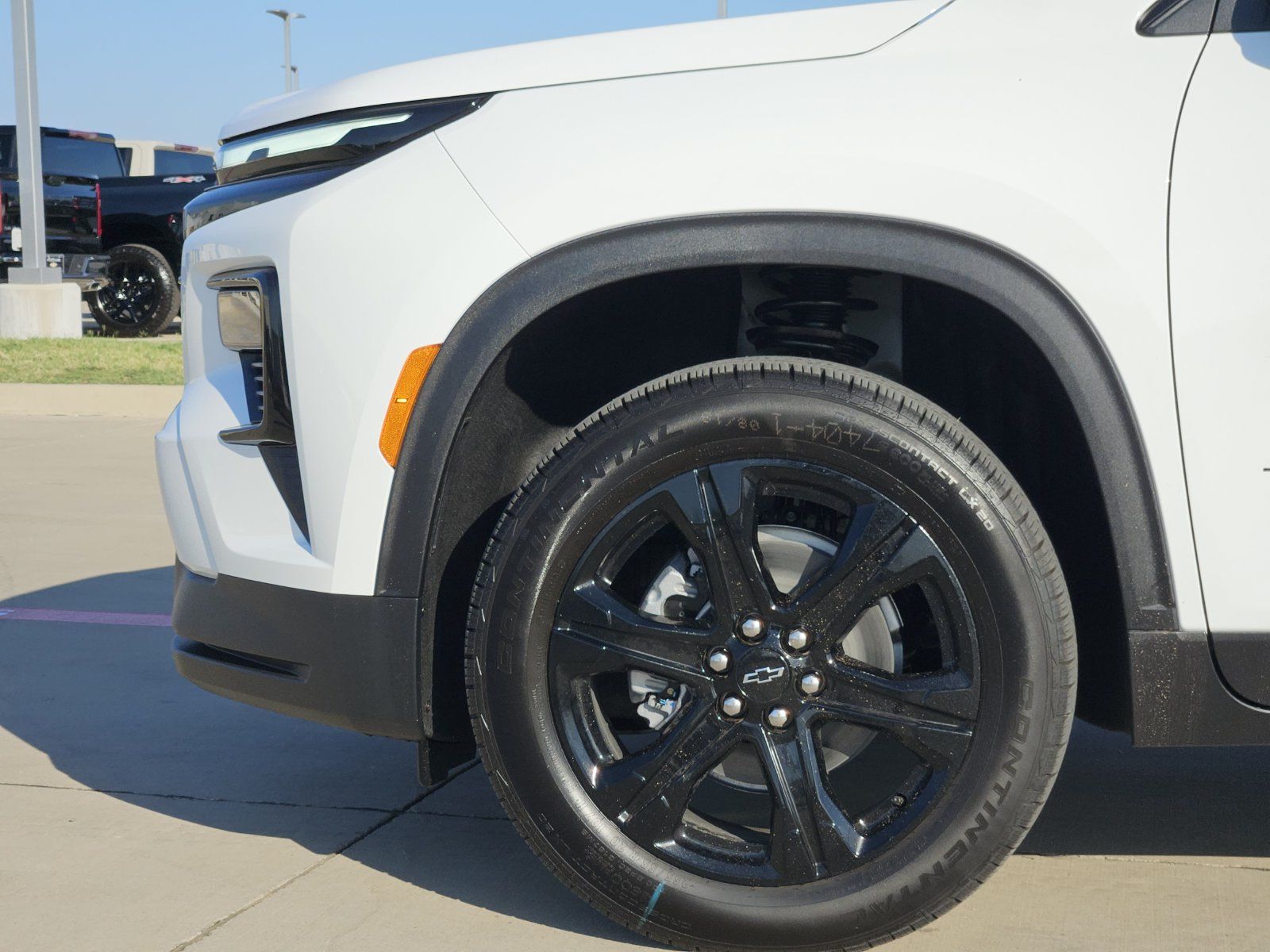 New 2027 Chevrolet Traverse LT w/ Midnight/Sport Edition FWD image 11