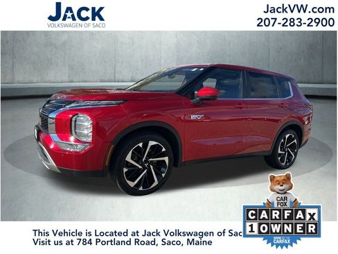 Used 2023 Mitsubishi Outlander SE image 1