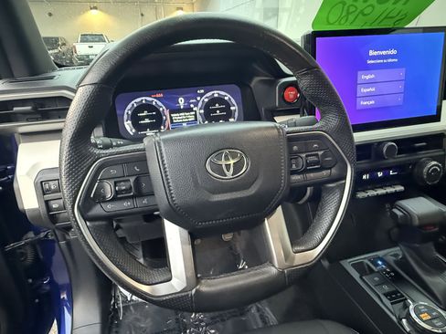 Used 2024 Toyota Tacoma TRD Off-Road image 22