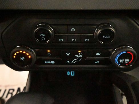 Used 2024 Ford Bronco Big Bend image 9