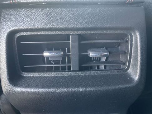 Used 2024 Ford Edge ST-Line image 20