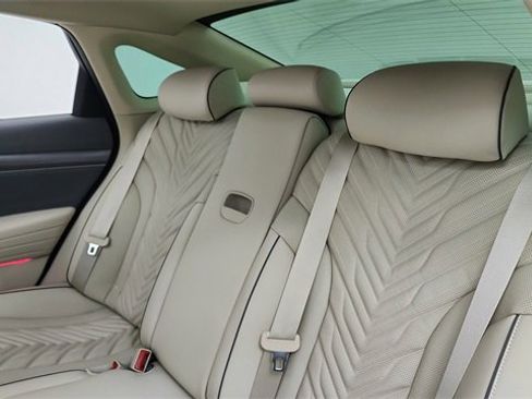 Used 2025 Genesis G80 2.5T Sport Prestige image 29