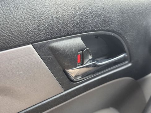Used 2011 Honda CR-V EX-L image 10