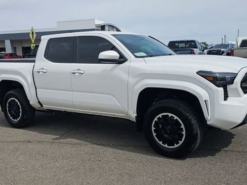 Used 2024 Toyota Tacoma SR5 AWD/4WD image 2