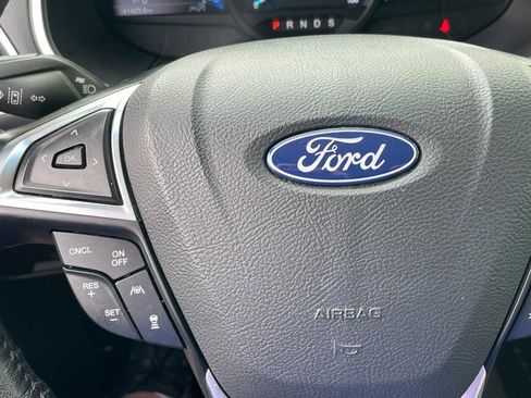 Used 2019 Ford Edge SEL w/ Equipment Group 201A image 27