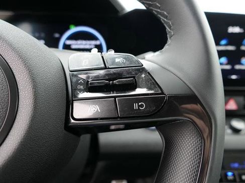 New 2025 Hyundai Elantra SEL image 15