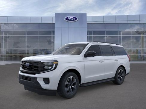 New 2026 Ford Expedition Active image 1
