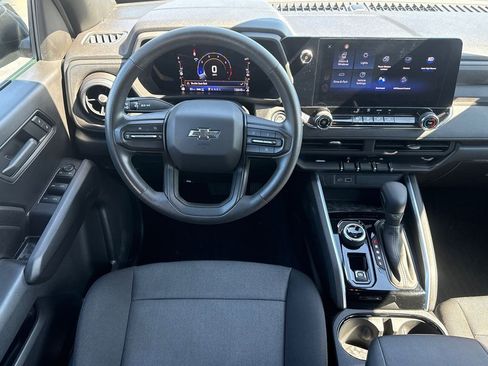 Used 2023 Chevrolet Colorado Trail Boss w/ Technology Package image 18