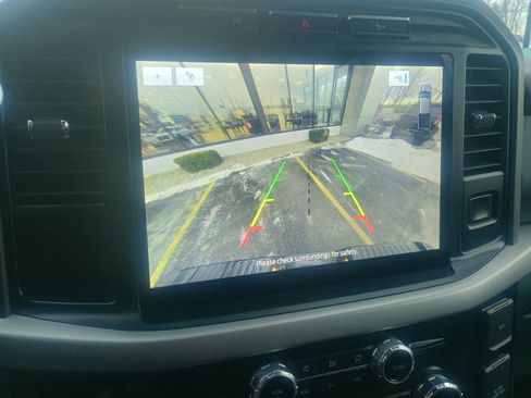 Certified 2022 Ford F150 XLT w/ Equipment Group 302A High image 34