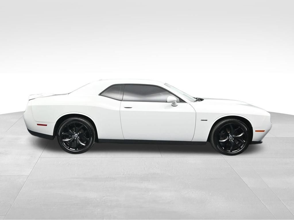 Used 2018 Dodge Challenger R/T RWD image 6