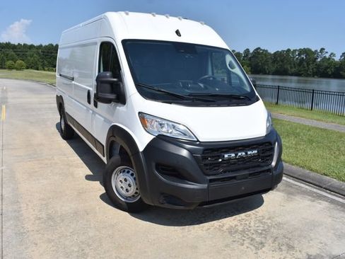 Used 2024 RAM ProMaster 2500 w/ Power Group FWD image 2