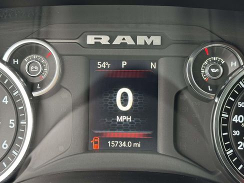 Used 2024 RAM 2500 Big Horn w/ Bed Utility Group image 25