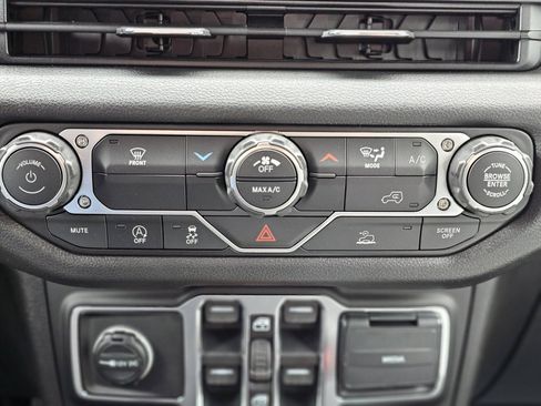 New 2026 Jeep Wrangler Unlimited Sport AWD/4WD image 20
