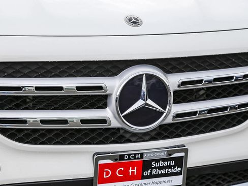 Used 2021 Mercedes-Benz GLB 250 w/ Premium Package image 5