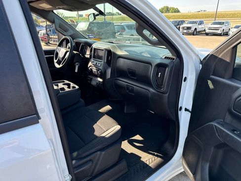 Used 2021 Chevrolet Silverado 1500 Custom Trail Boss AWD/4WD image 14