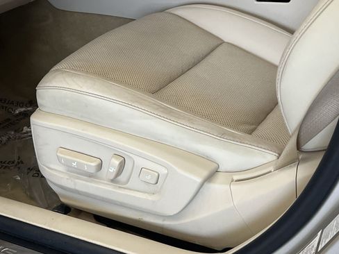 Used 2013 Lexus ES 350 w/ Luxury Pkg FWD image 13