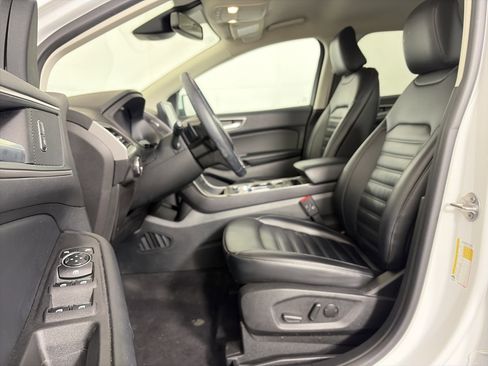 Used 2023 Ford Edge SEL w/ Convenience Package image 6