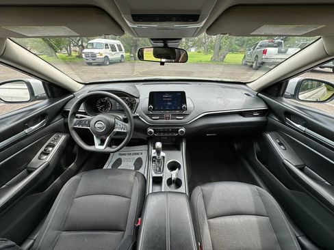 Used 2022 Nissan Altima 2.5 SV image 13