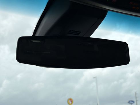 Used 2021 Chevrolet Tahoe LS image 18