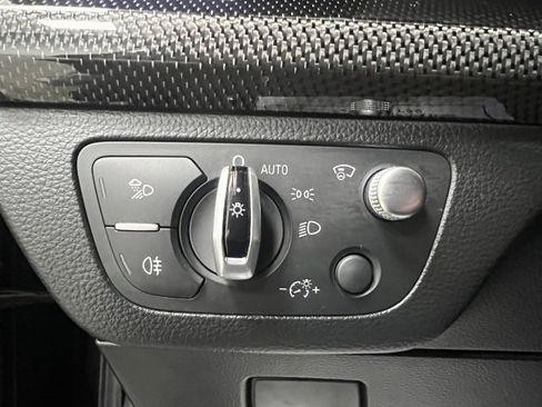 Used 2018 Audi SQ5 Prestige w/ Prestige Package image 33