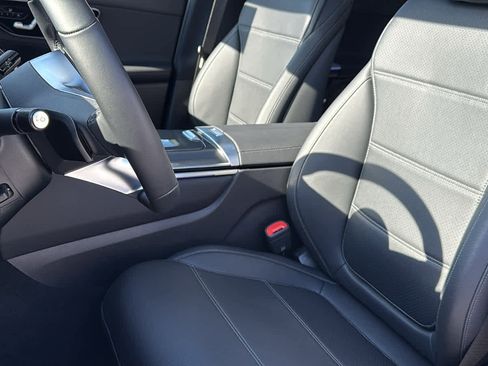 Certified 2025 Mercedes-Benz GLC 300 4MATIC image 52