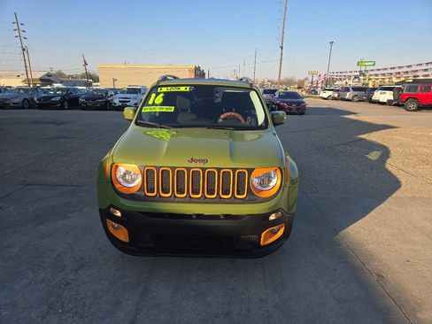 Used 2016 Jeep Renegade 75th Anniversary image 3
