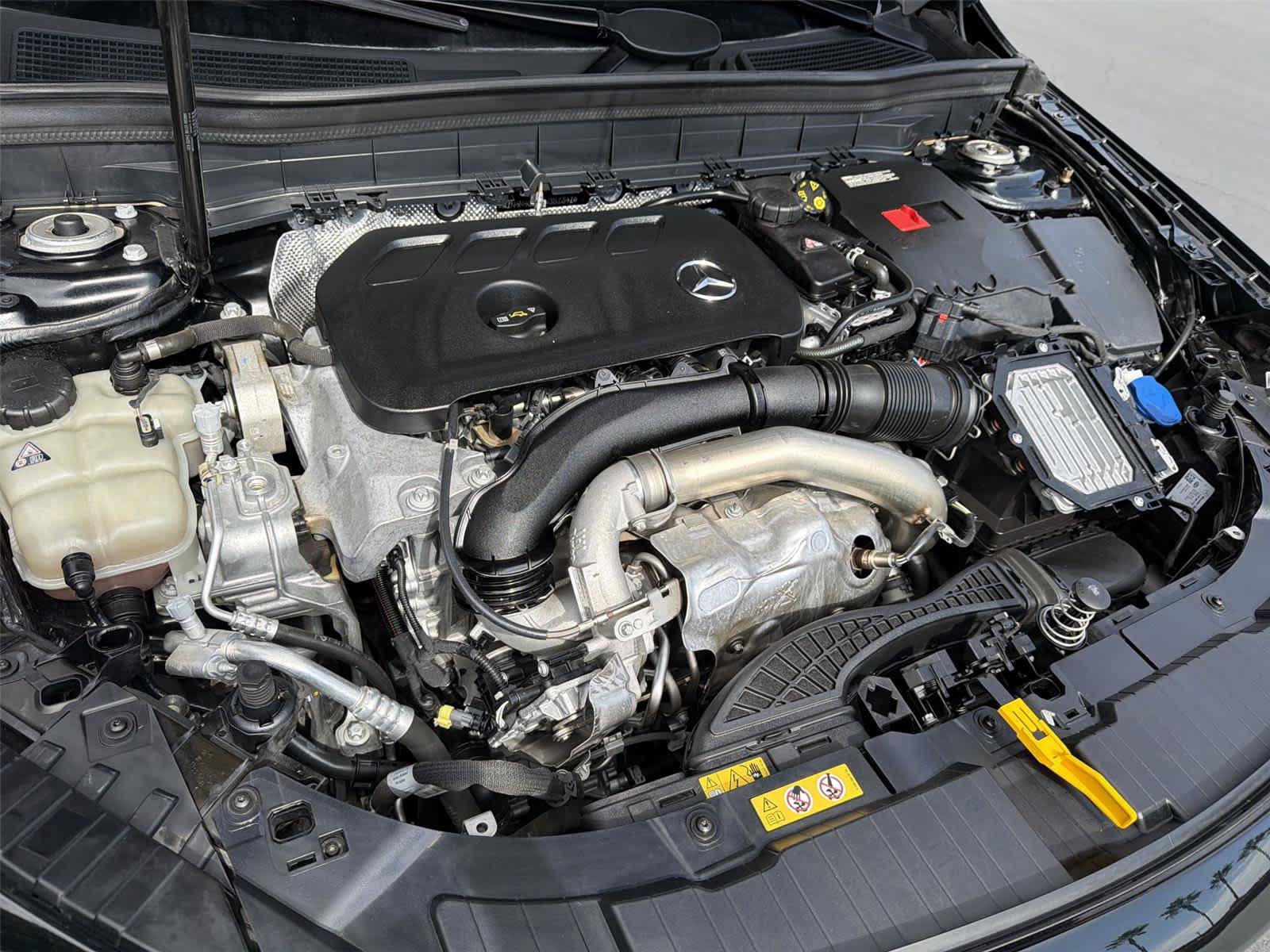 Used 2024 Mercedes-Benz GLB 250 image 10