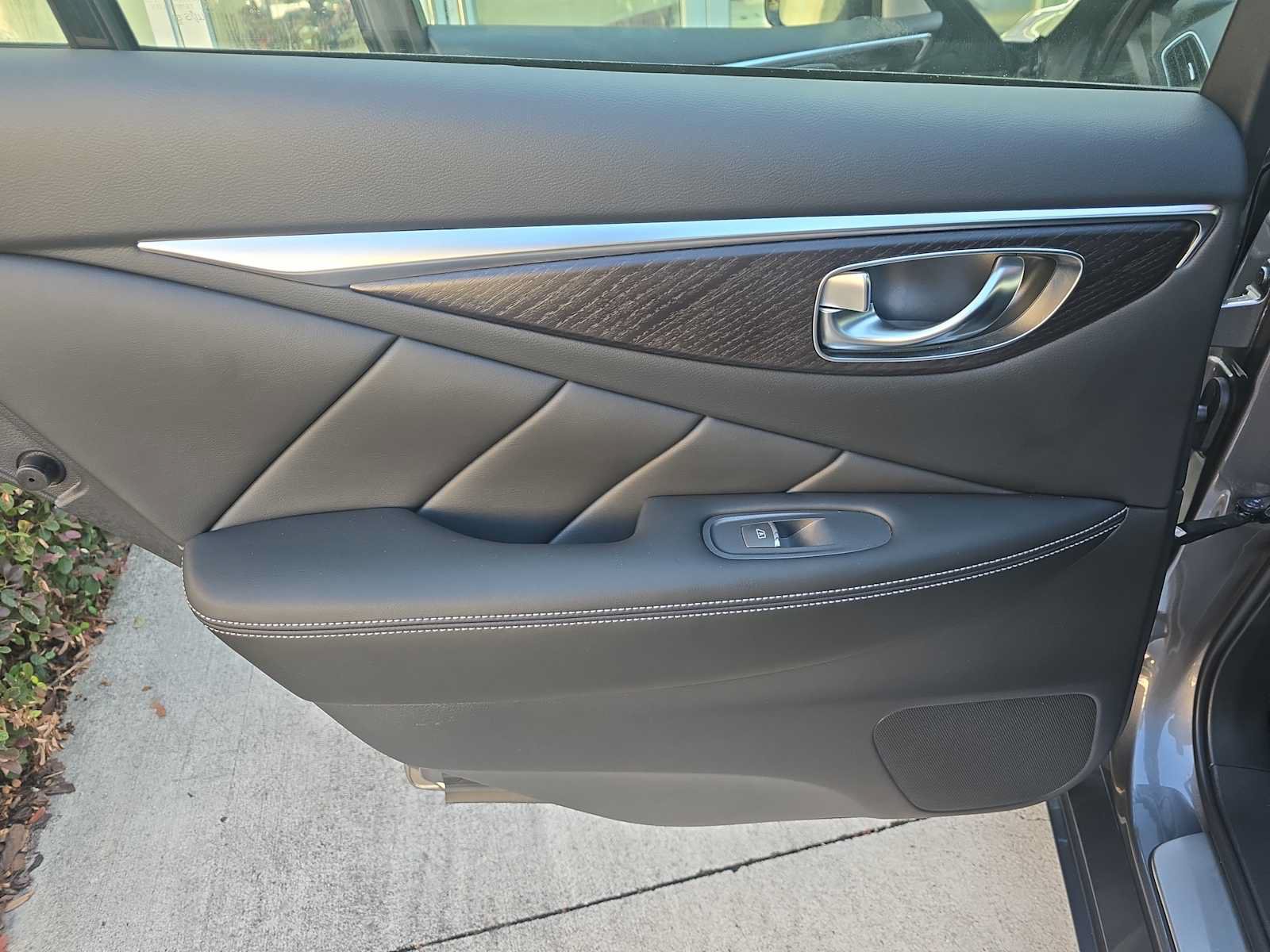 Used 2023 INFINITI Q50 Sensory RWD image 10
