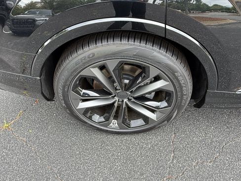 New 2026 Audi Q7 3.0T Premium Plus AWD/4WD image 23