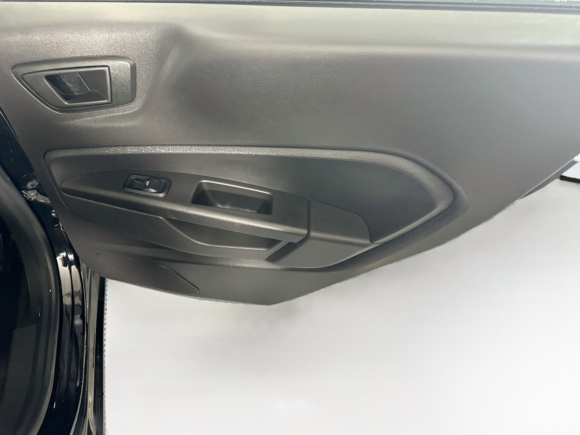 Used 2018 Ford Fiesta SE FWD image 27