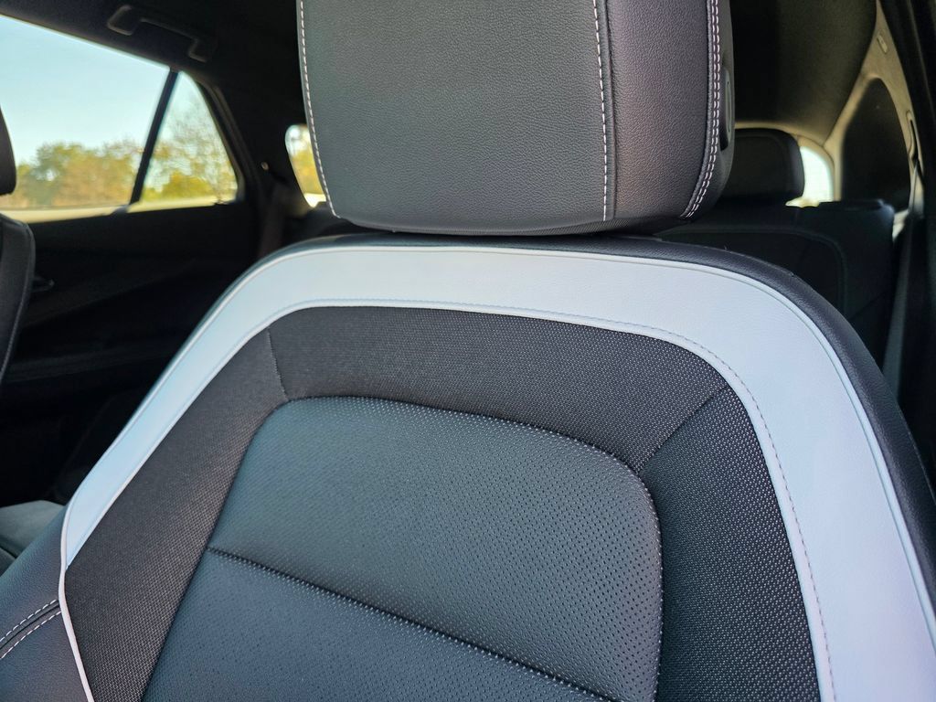 New 2025 Chevrolet Blazer EV LT AWD/4WD image 11