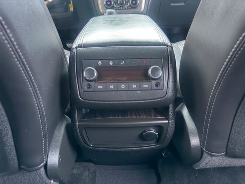 Used 2013 GMC Acadia Denali AWD/4WD image 24