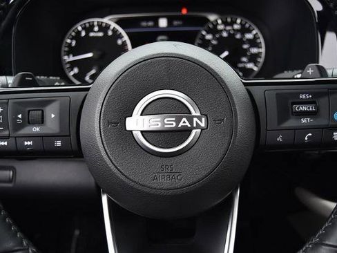 Certified 2024 Nissan Pathfinder SL image 22