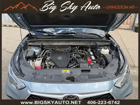 Used 2023 Toyota Highlander LE AWD/4WD image 10