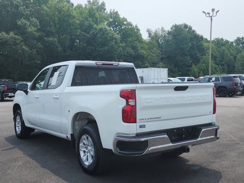 Used 2021 Chevrolet Silverado 1500 LT w/ Fleet Comfort Package AWD/4WD image 3