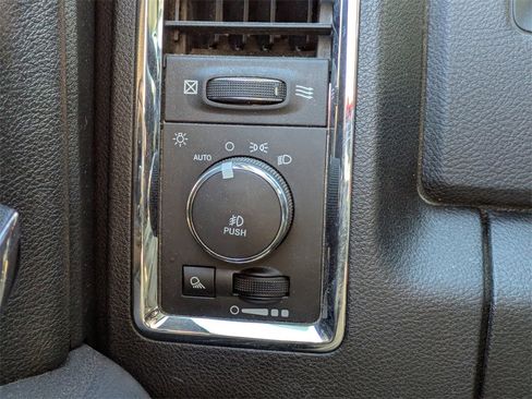 Used 2016 RAM 1500 Laramie w/ Convenience Group image 25