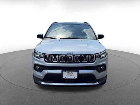 Used 2025 Jeep Compass Limited AWD/4WD image 4