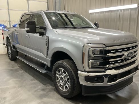 Used 2024 Ford F250 Lariat w/ Lariat Ultimate Package AWD/4WD image 2