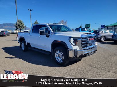 Used 2024 GMC Sierra 2500 SLT w/ SLT Convenience Package