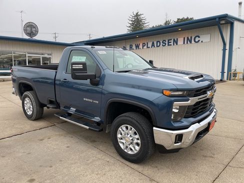 New 2026 Chevrolet Silverado 3500 LT image 17