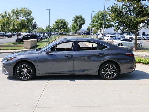 Used 2024 Lexus ES 300h w/ Premium Package FWD image 6