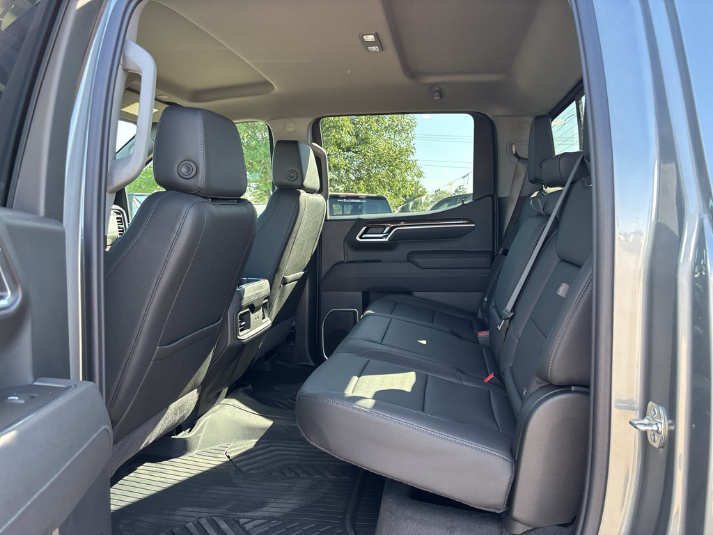 New 2026 Chevrolet Silverado 1500 RST w/ Z71 Off-Road Package AWD/4WD image 19